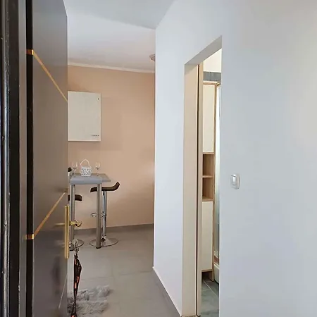 Apartament With A - C In Krk-insel Krk 45776 Krk Town